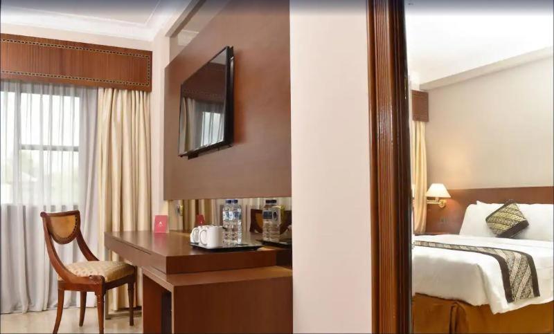 Ambhara Hotel Giacarta Camera foto